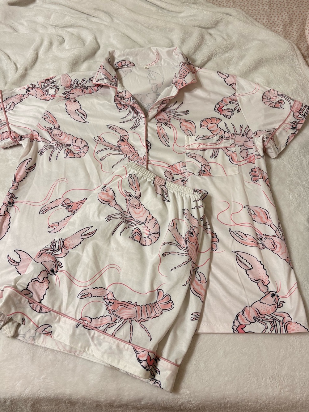 Amazon Women’s Pink and White Lobster Print Short Pajama Set